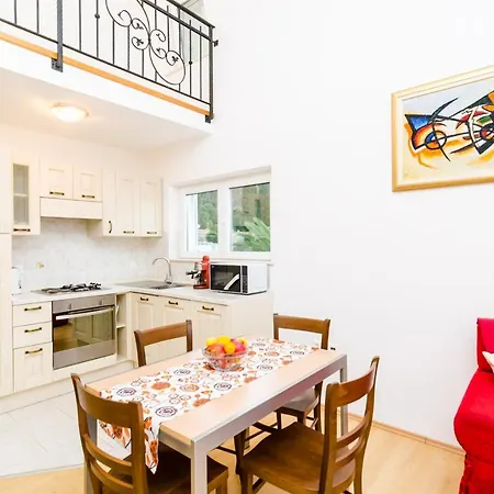 Apartman Cozy Duplex A1, Close To The Sunset Near *