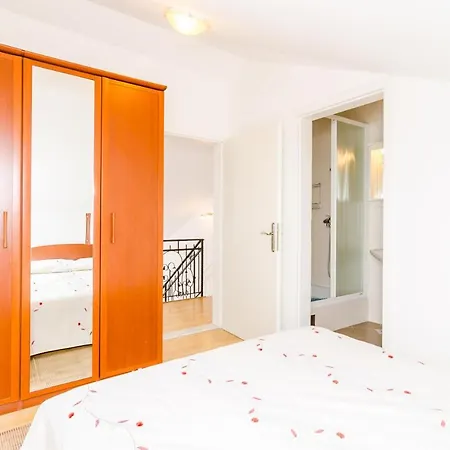 Cozy Duplex A1, Close To The Sunset Near *